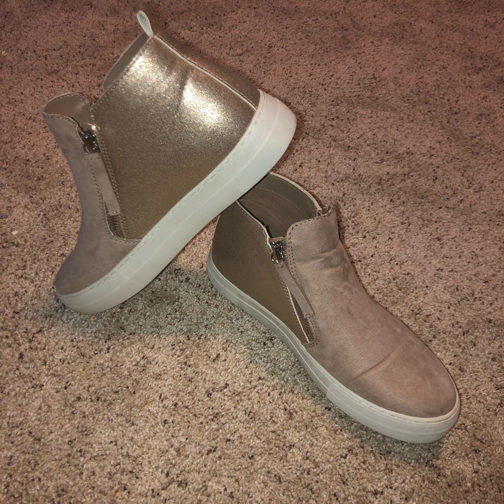 High top glittery sneakers